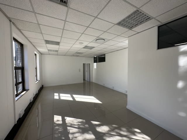 To Let commercial Property for Rent in Rondebosch Western Cape